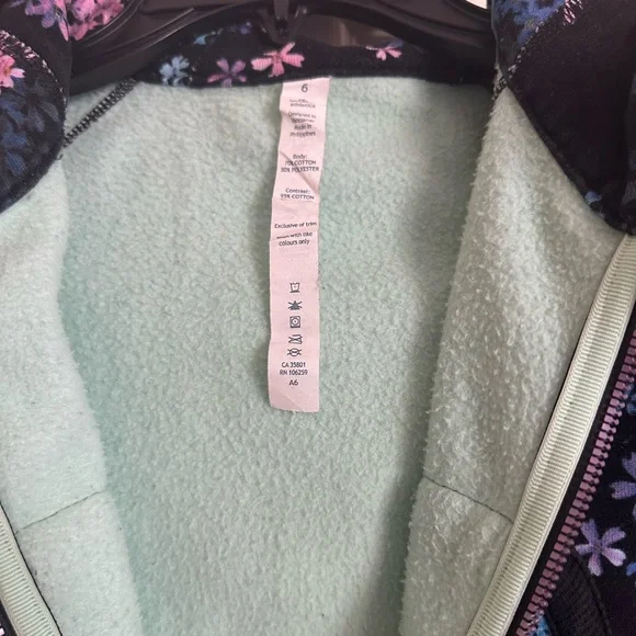 Lululemon scuba jacket petal pop - Picture 2 of 3